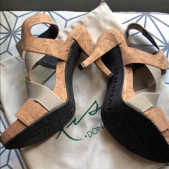 Lisa for Donald J Pliner heels - Picture 4 of 5